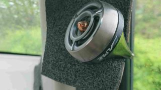 リアスピーカーを鳴らさない設定から始めよう 純正カーオーディオのバランスに学ぶ ぼくの映画館